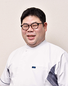 ピラティス整骨院 成城ピークス 柔道整復師 石塚真祐 先生